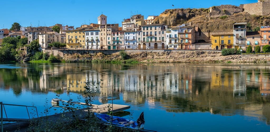 Riu de les terres de l'ebre durant nadal