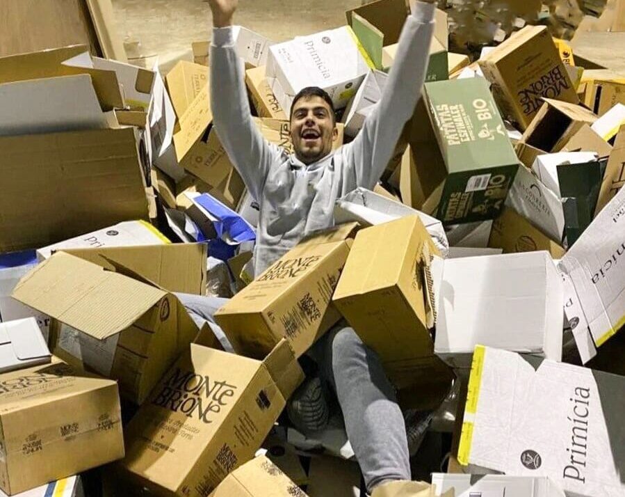Treballadors de rebost català iniciatives de proximitat lots de nadal