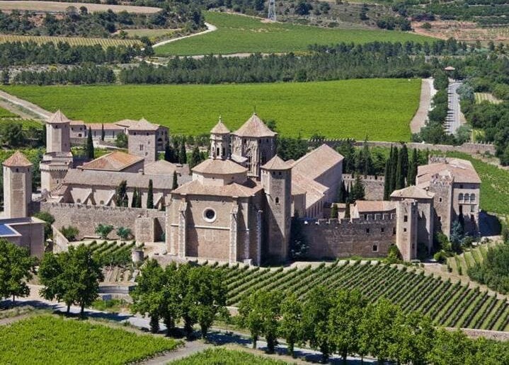 Monestir de la conca de barberà durant el nadal a rebost català